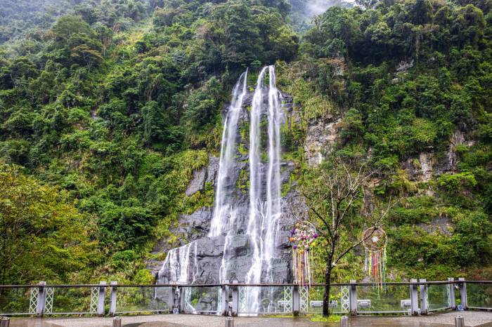 Pesona Air Terjun Lemoh Nakai Keindahan Alam Indonesia