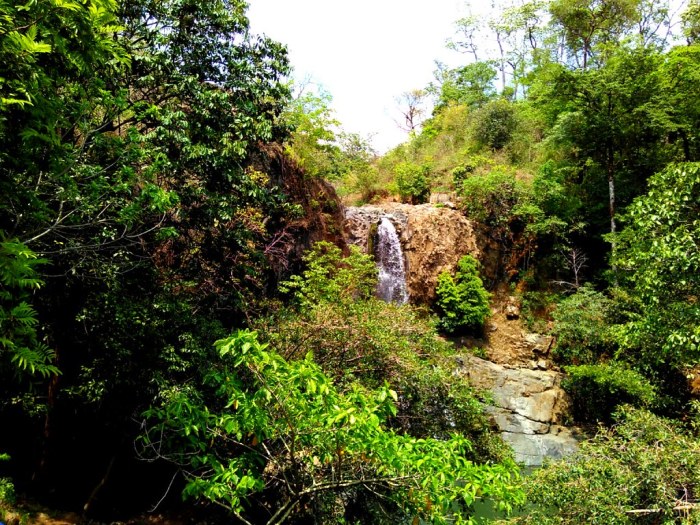 Pesona Air Terjun Tompobulu Keindahan Alam Sulawesi Selatan