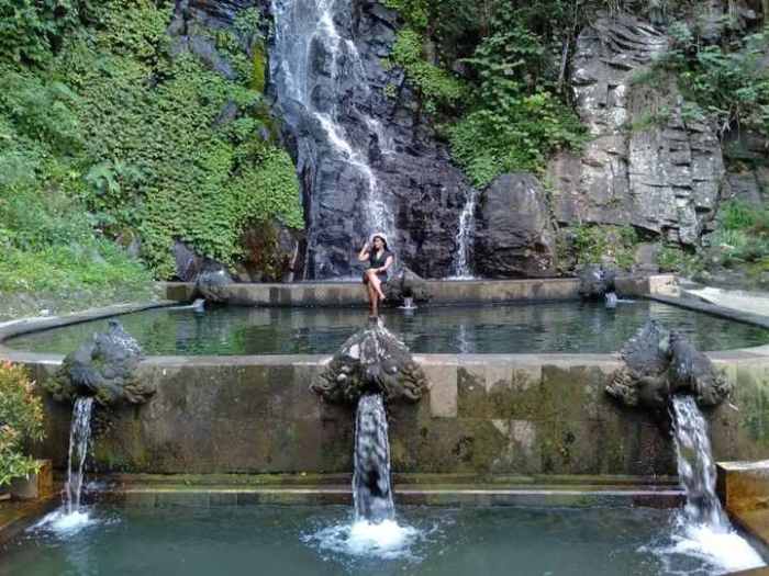 Air terjun sumuran