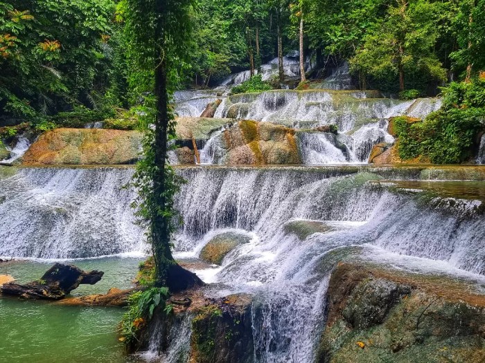 Indonesia southeast waterfall sulawesi