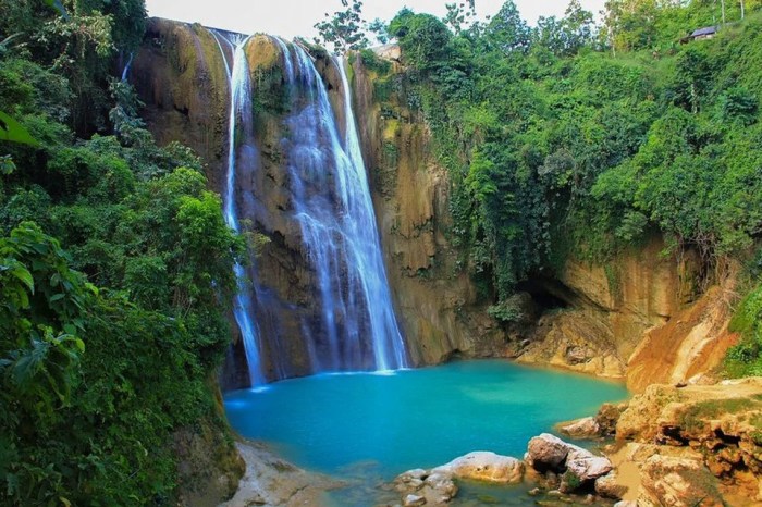 Pesona Air Terjun Nglirip Surga Tersembunyi