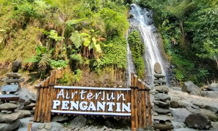 Air terjun pengantin ngawi