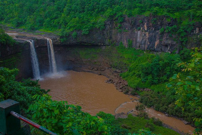 Air terjun girimanik