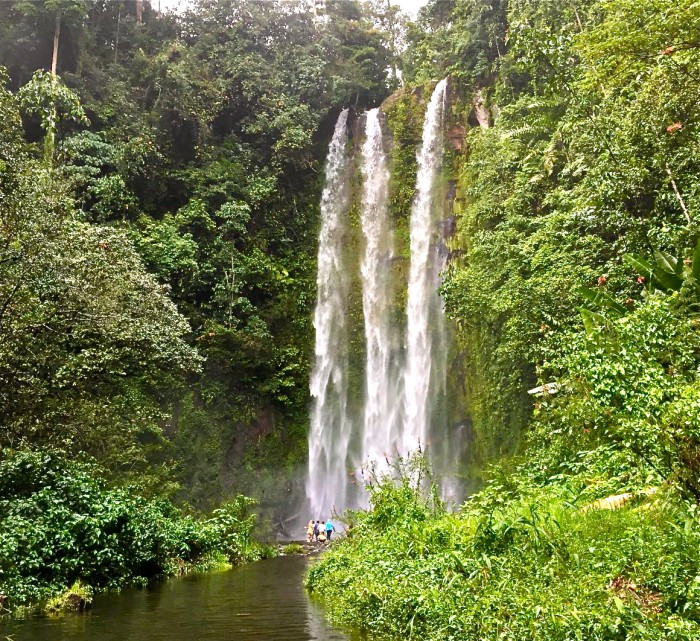 Pagar wisata curup embun terjun rekomendasi sumsel ait