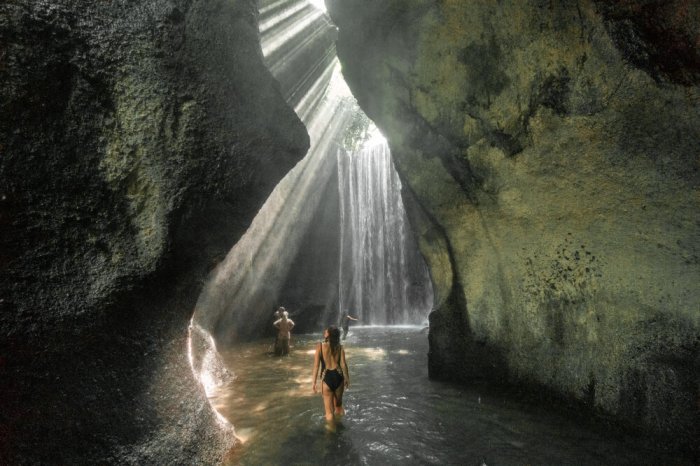 Cepung tukad bali waterfalls itinerary ubud visiting mikeandlauratravel