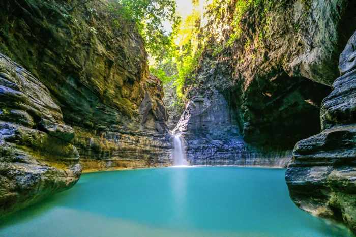 Jelajahi Pesona Air Terjun Waimarang