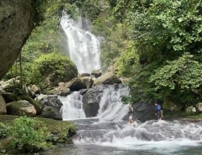 Hitam lubuk terjun padang mahasiswa suara meninggal dunia satu unp jatuh tiga tingkat