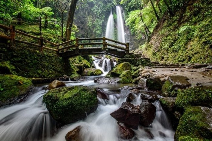 Mitos air terjun jumog