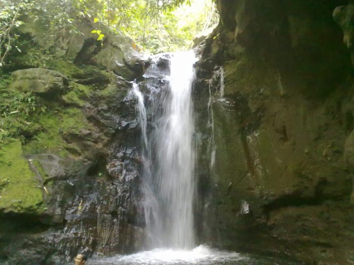 Air Terjun Kalibendo Pesona Alam Jawa Timur