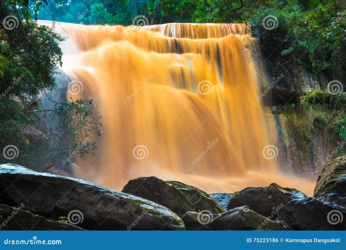 Air terjun jeruk manis